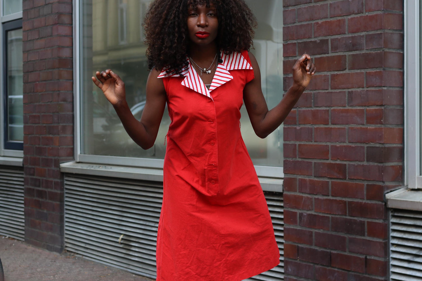 Vintage Red Shift Dress Striped Disco Collar Sleeveless Mod 60s Style Midi