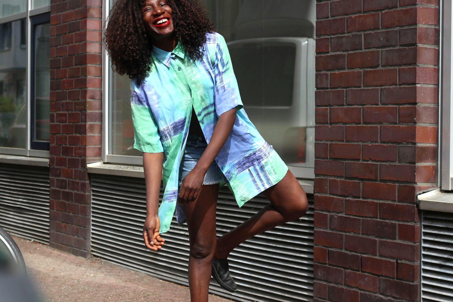 Vintage 90s Oversized Abstract Print Button Down Shirt Blue Green Short Sleeve