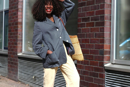 Vintage Pinstripe Blazer Navy Blue White Striped Oversized Jacket Women’s Size M