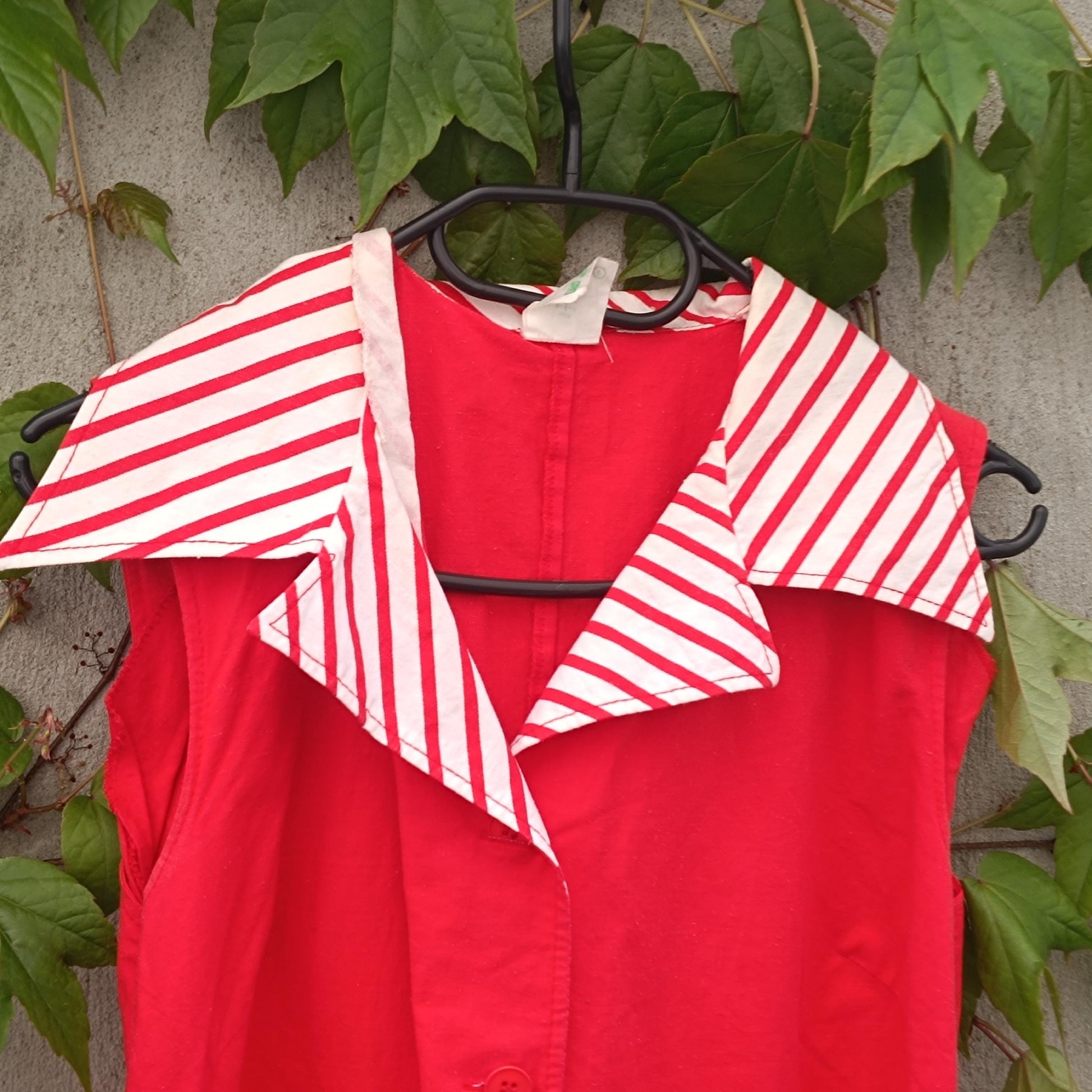 Vintage Red Shift Dress Striped Disco Collar Sleeveless Mod 60s Style Midi
