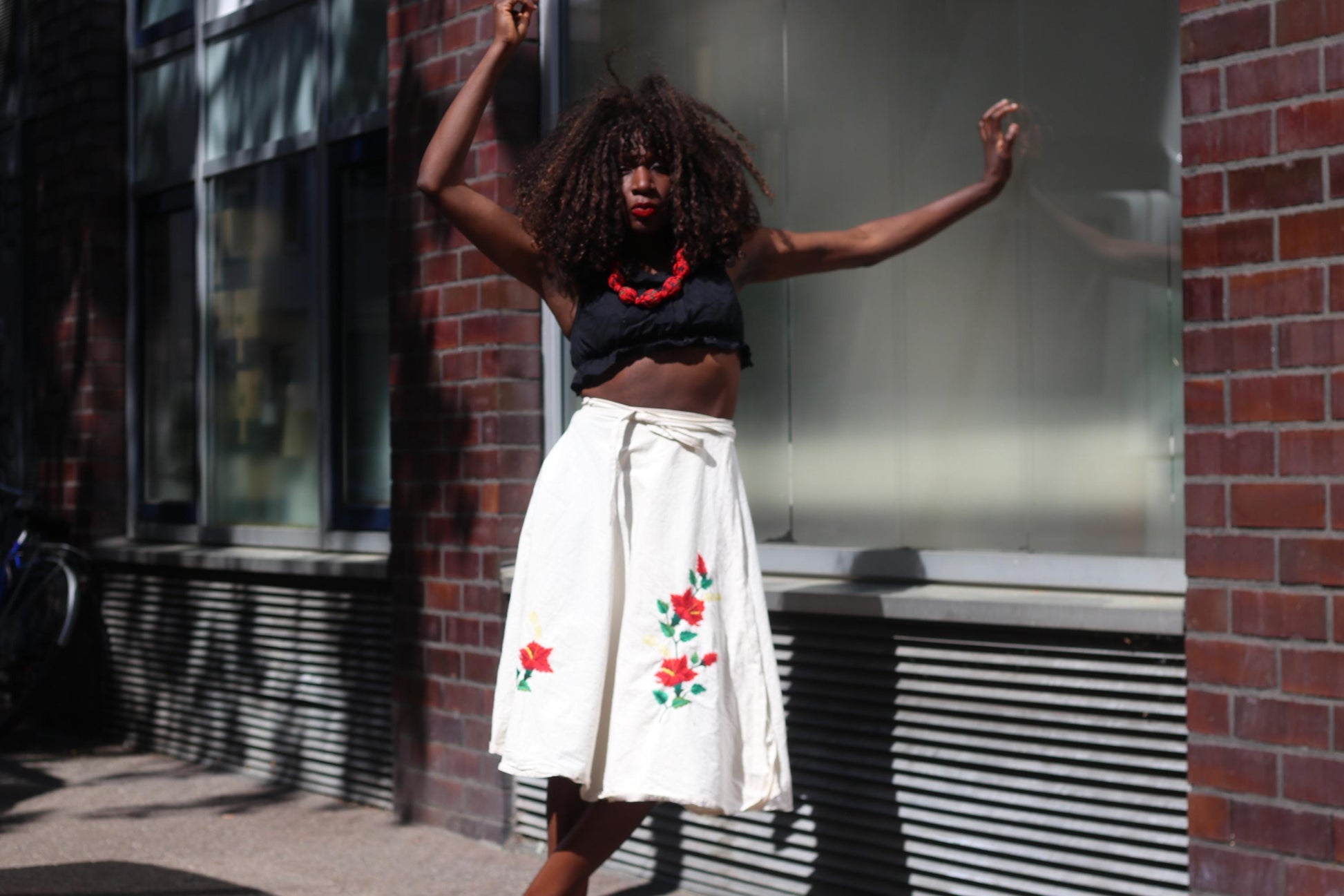 Vintage Embroidered Wrap Skirt White Cotton Floral Midi Skirt Boho Summer A-Line
