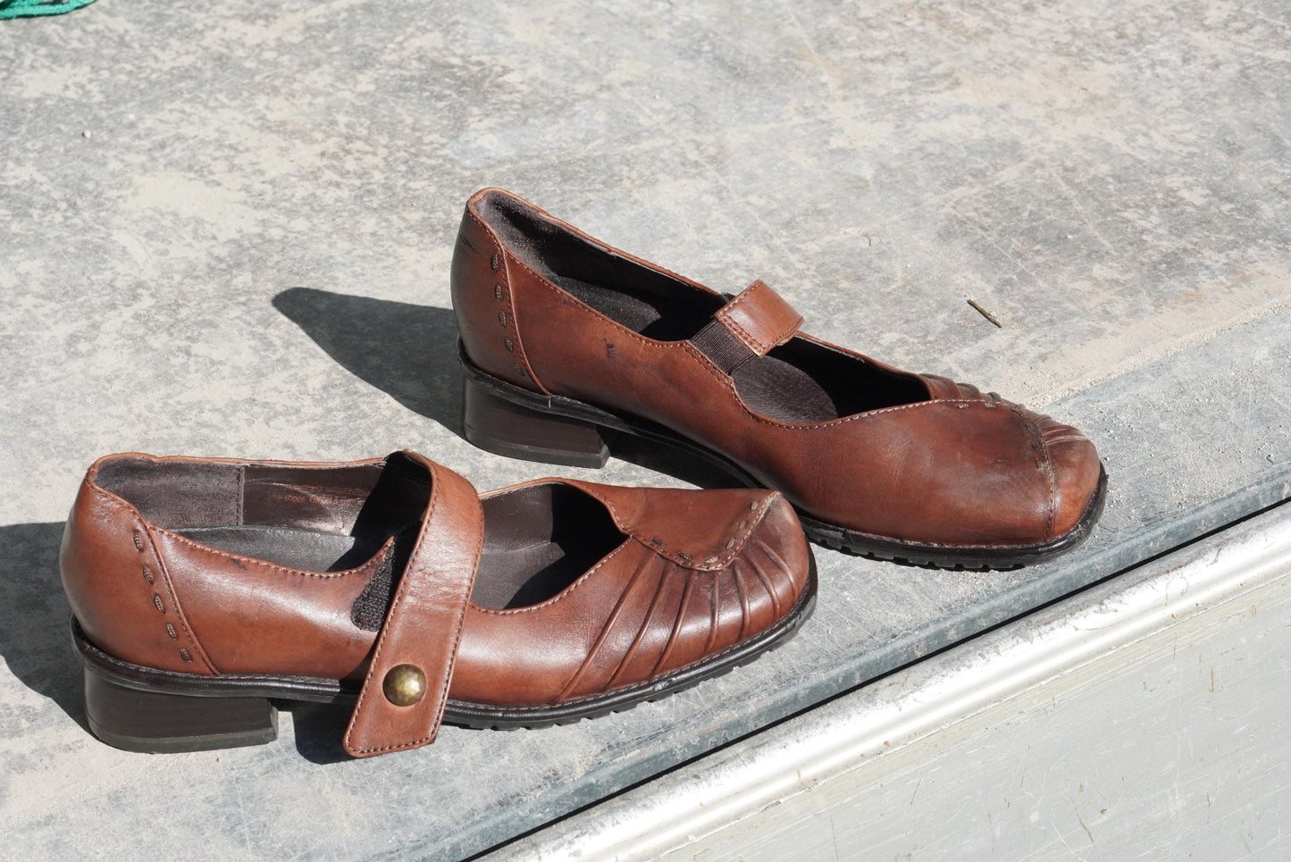 Vintage Brown Leather Mary Janes Pleated Square Toe Low Heel Pumps Comfort Shoes