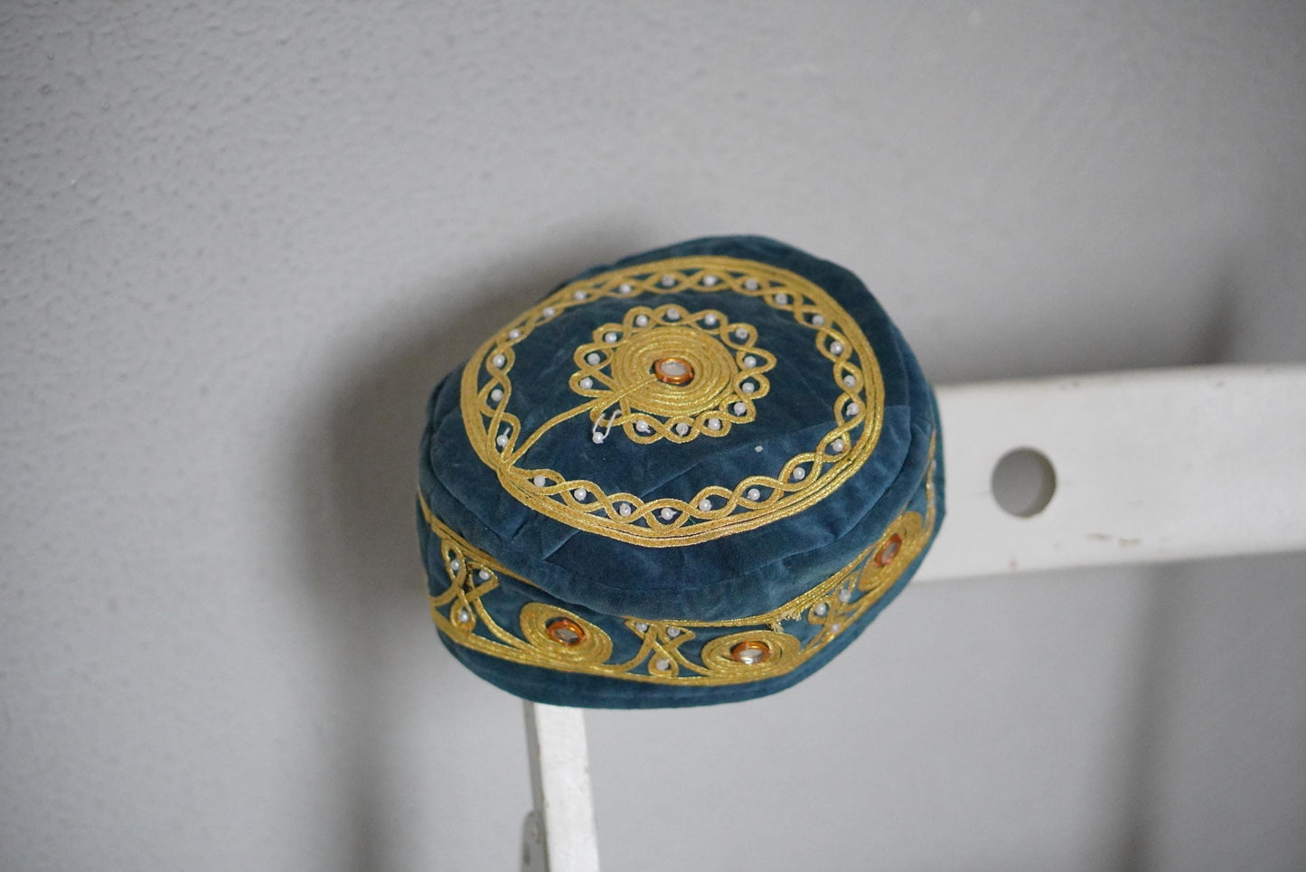 Vintage Embroidered Pillbox Hat Teal Velvet Gold Boho Festival Headpiece Ethnic