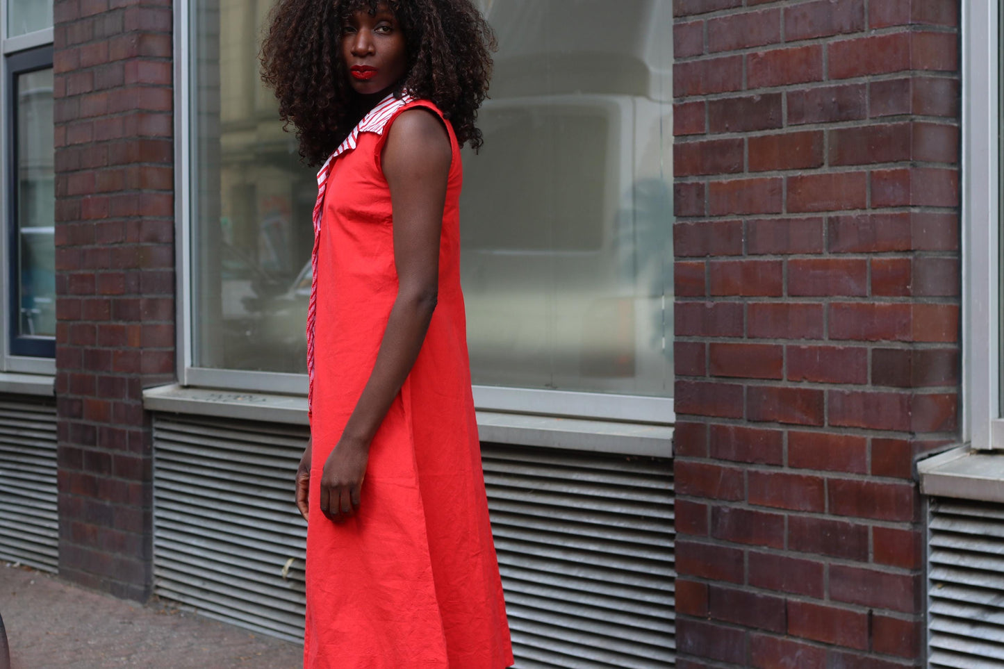 Vintage Red Shift Dress Striped Disco Collar Sleeveless Mod 60s Style Midi