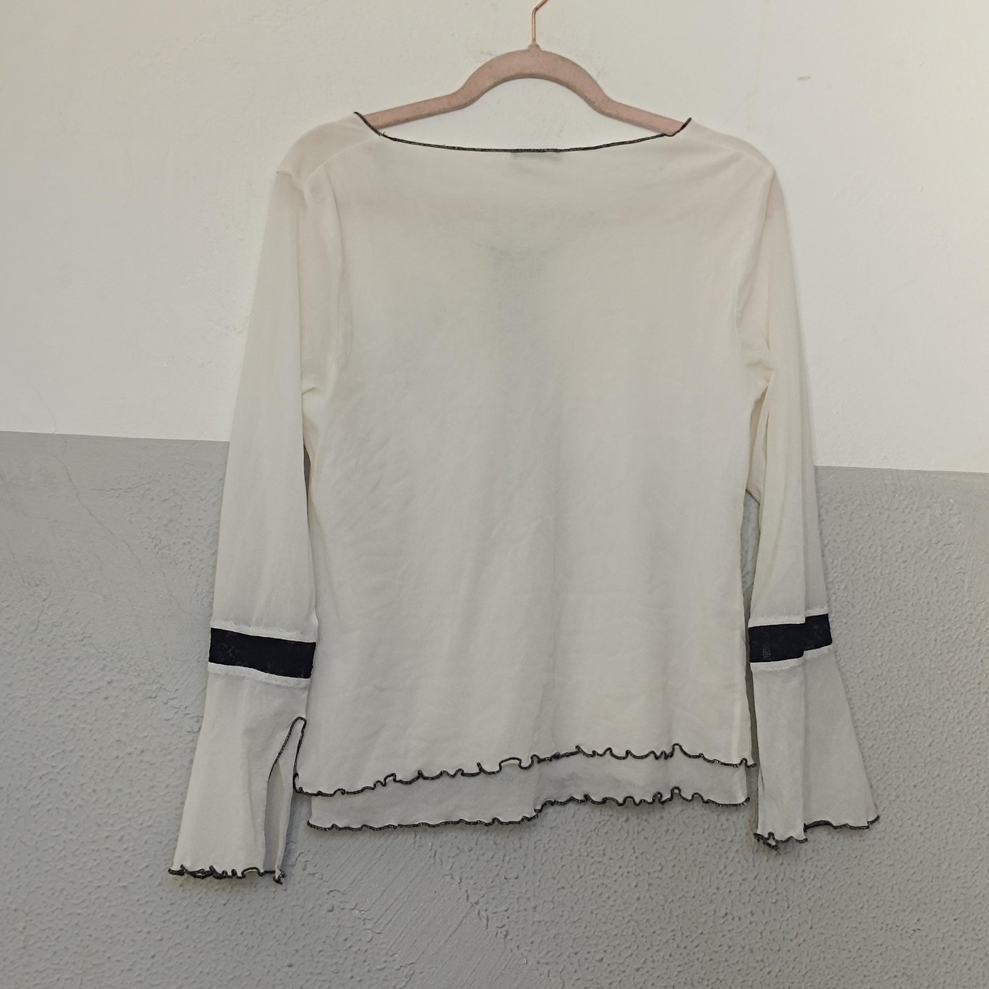 Y2K Monari Floral Embroidery Top Bell Sleeve Mesh Detail Lettuce Trim Vintage 00s
