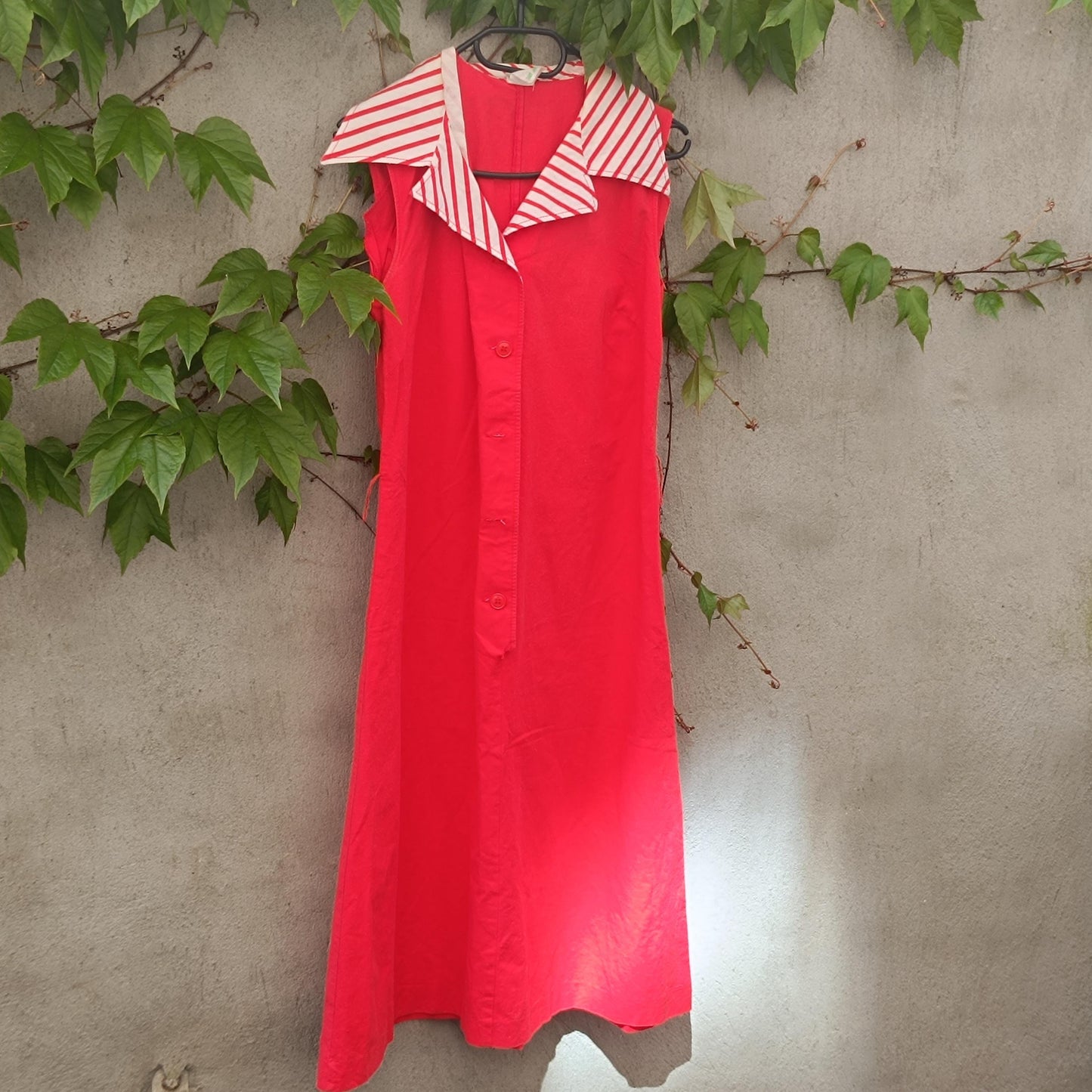 Vintage Red Shift Dress Striped Disco Collar Sleeveless Mod 60s Style Midi