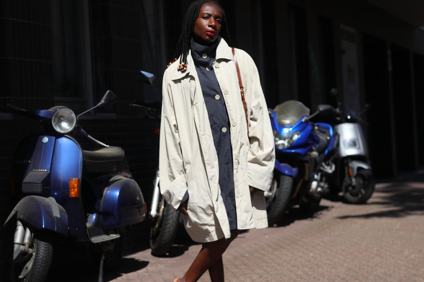 Vintage 1980s Trench Coat Oversized Cream Long Raincoat Light Utility Jacket M L