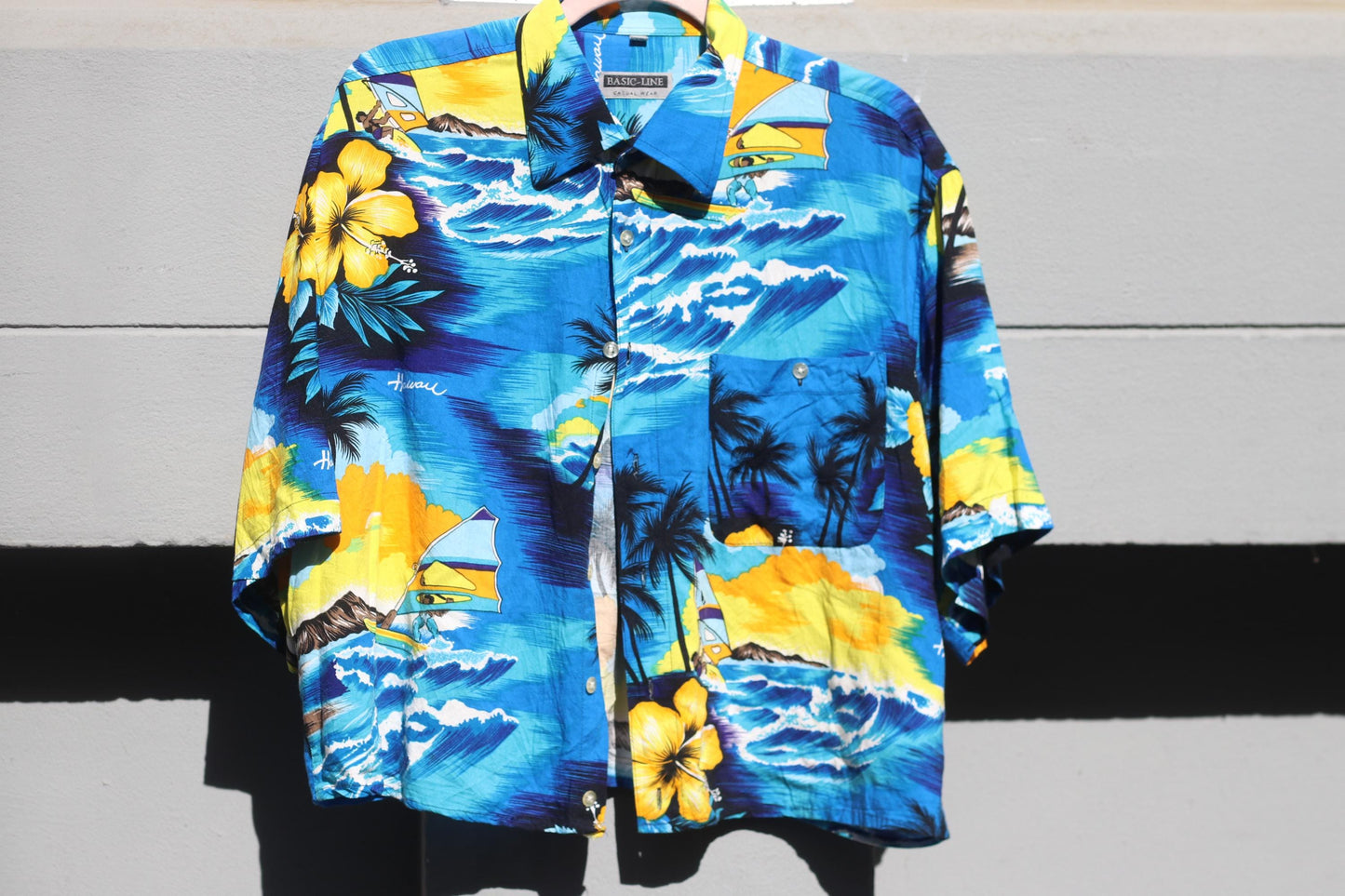 Vintage 90s Hawaiian Shirt Blue Tropical Beach Print Oversized Surf Shirt