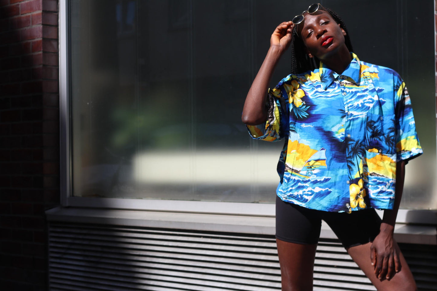 Vintage 90s Hawaiian Shirt Blue Tropical Beach Print Oversized Surf Shirt