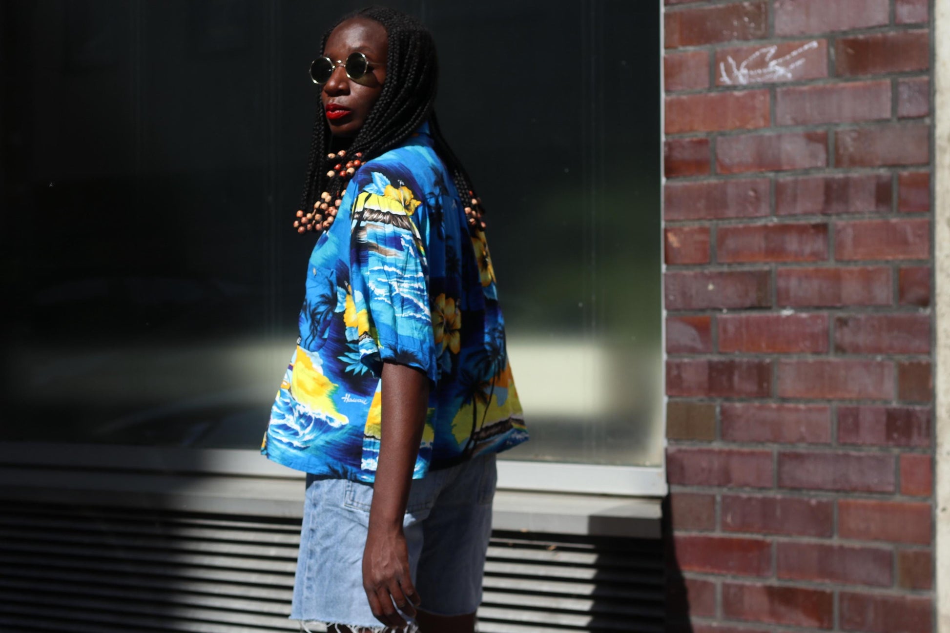 Vintage 90s Hawaiian Shirt Blue Tropical Beach Print Oversized Surf Shirt