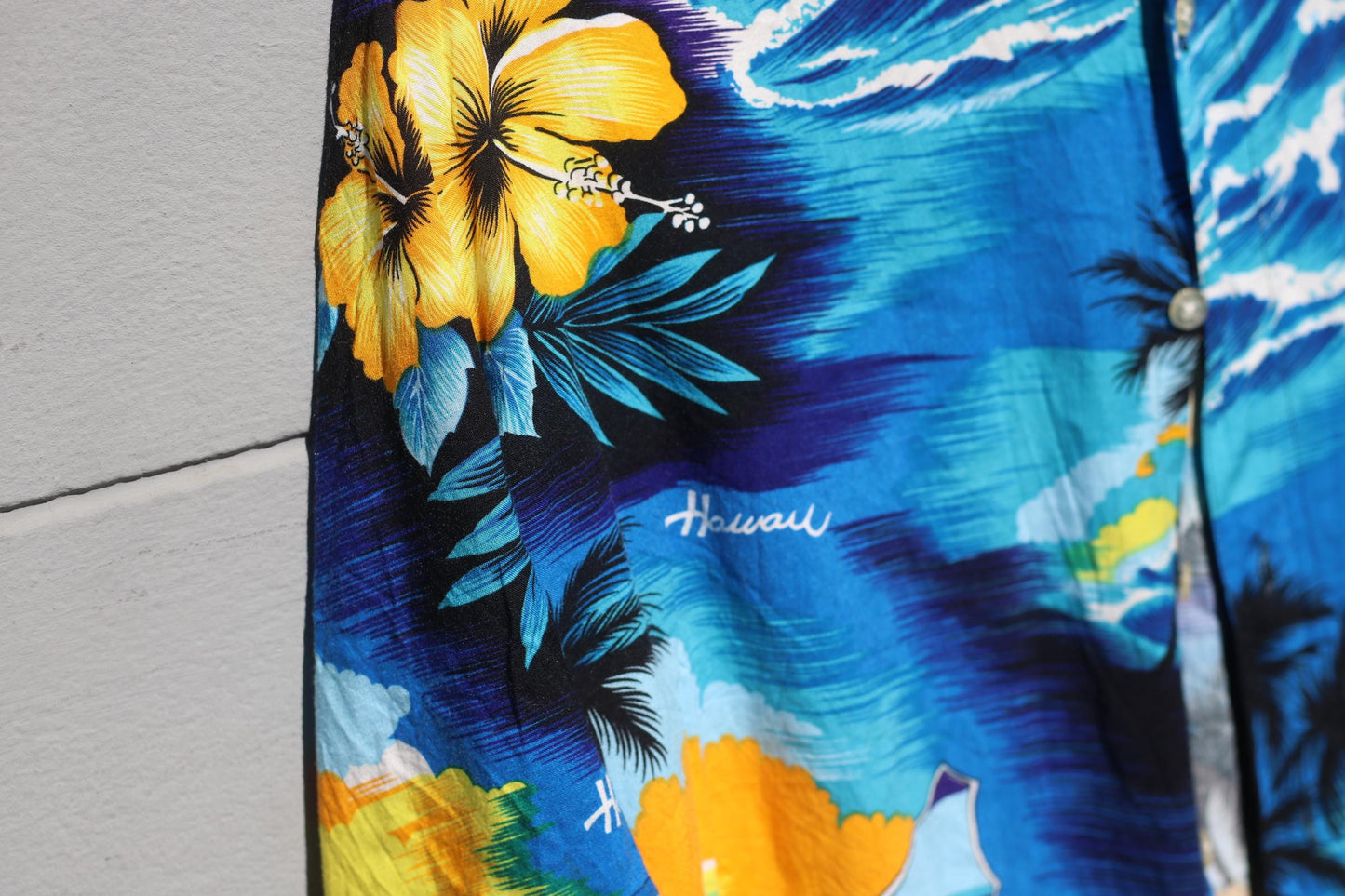 Vintage 90s Hawaiian Shirt Blue Tropical Beach Print Oversized Surf Shirt