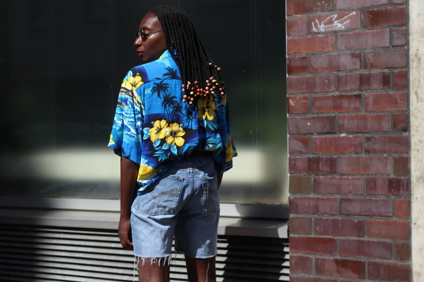 Vintage 90s Hawaiian Shirt Blue Tropical Beach Print Oversized Surf Shirt