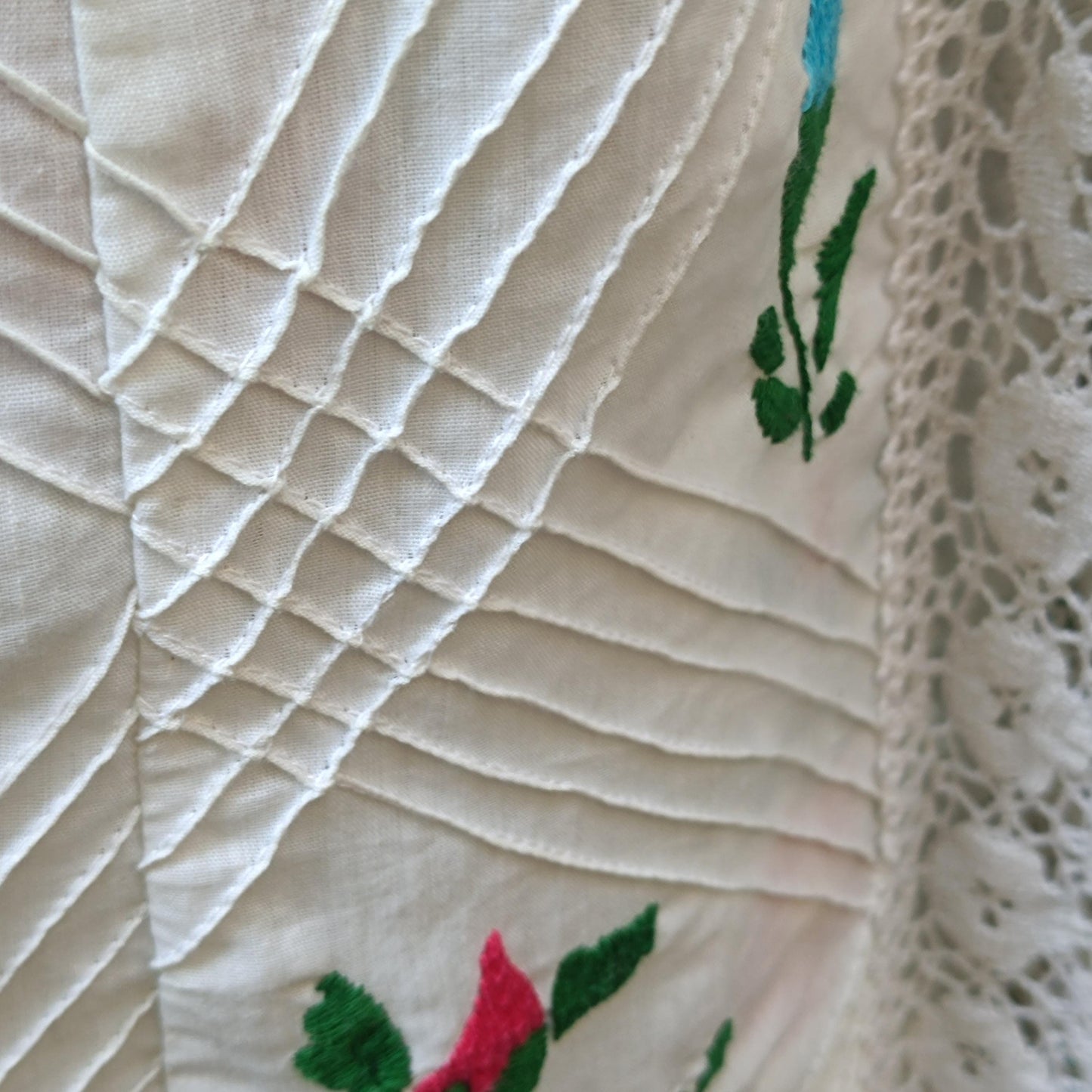 Vintage 70s Mexican Embroidered Maxi Dress White Cotton Lace Boho Wedding Dress XS