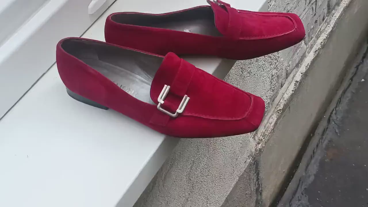 Vintage Peter Kaiser Red Suede Loafers, Size 38, Silver Buckle Detail, Classic Italian Style Flats, Y2K Chic