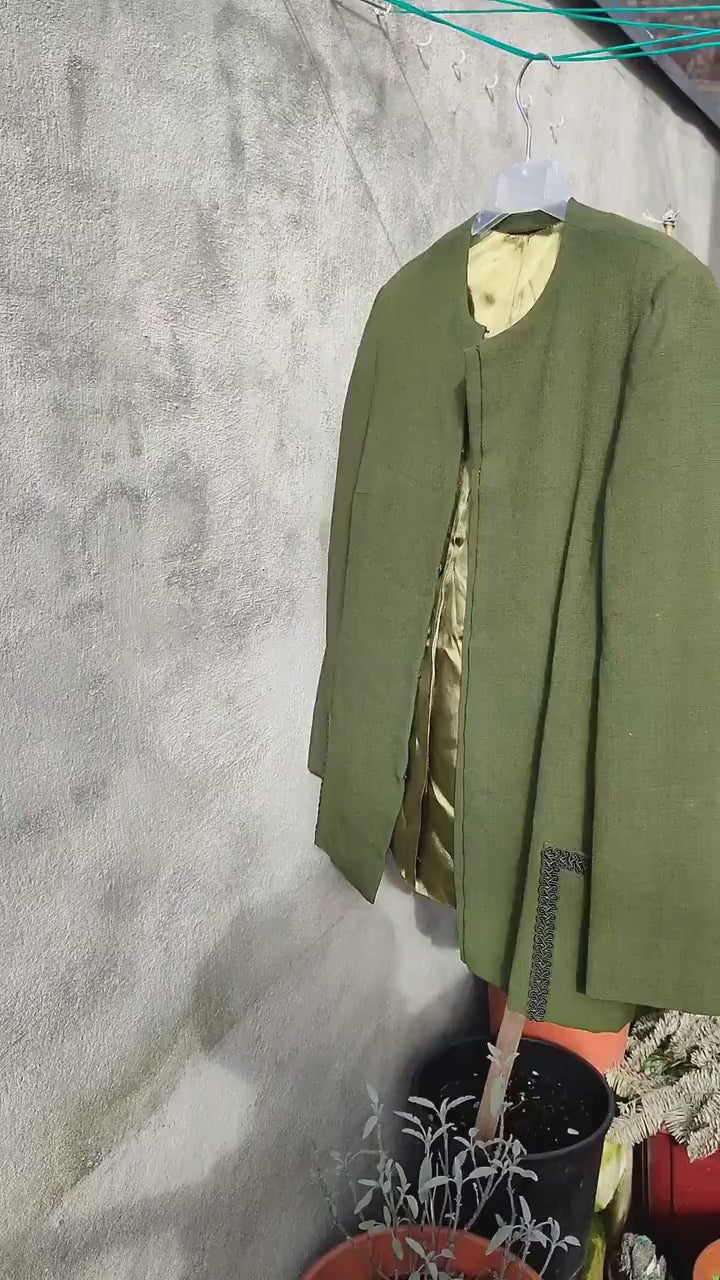 Vintage blazer with statement embroidered details | Collarless Green Spring Blazer|