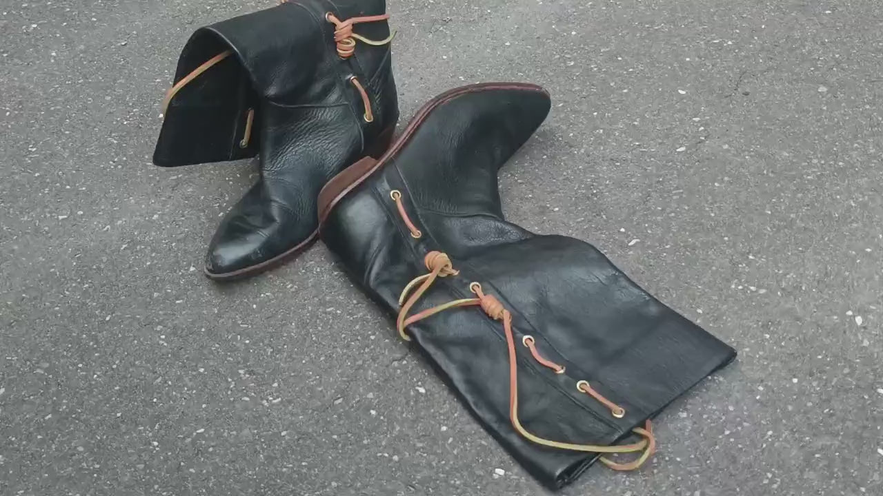 Vintage Black Leather Riding Boots: 70s Italian-Made Lace-Up EU 36