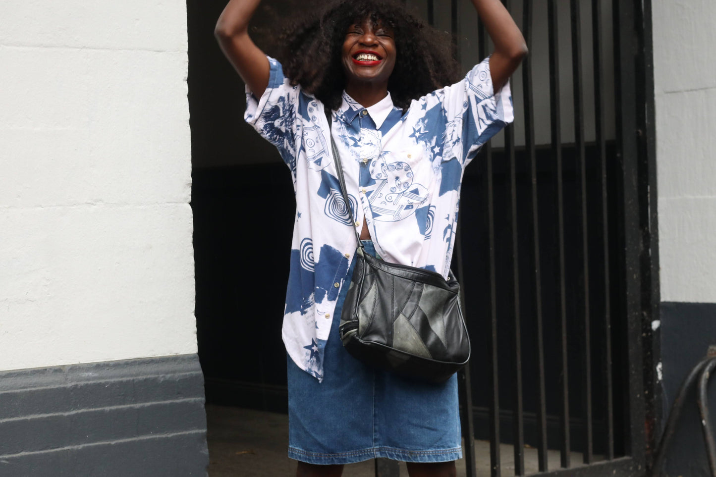 Vintage 90s Abstract Unisex Shirt S-M