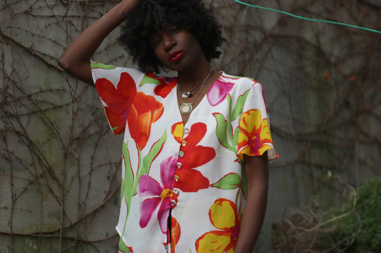 Vintage Tropical Floral Button-Up Blouse | Size S-M