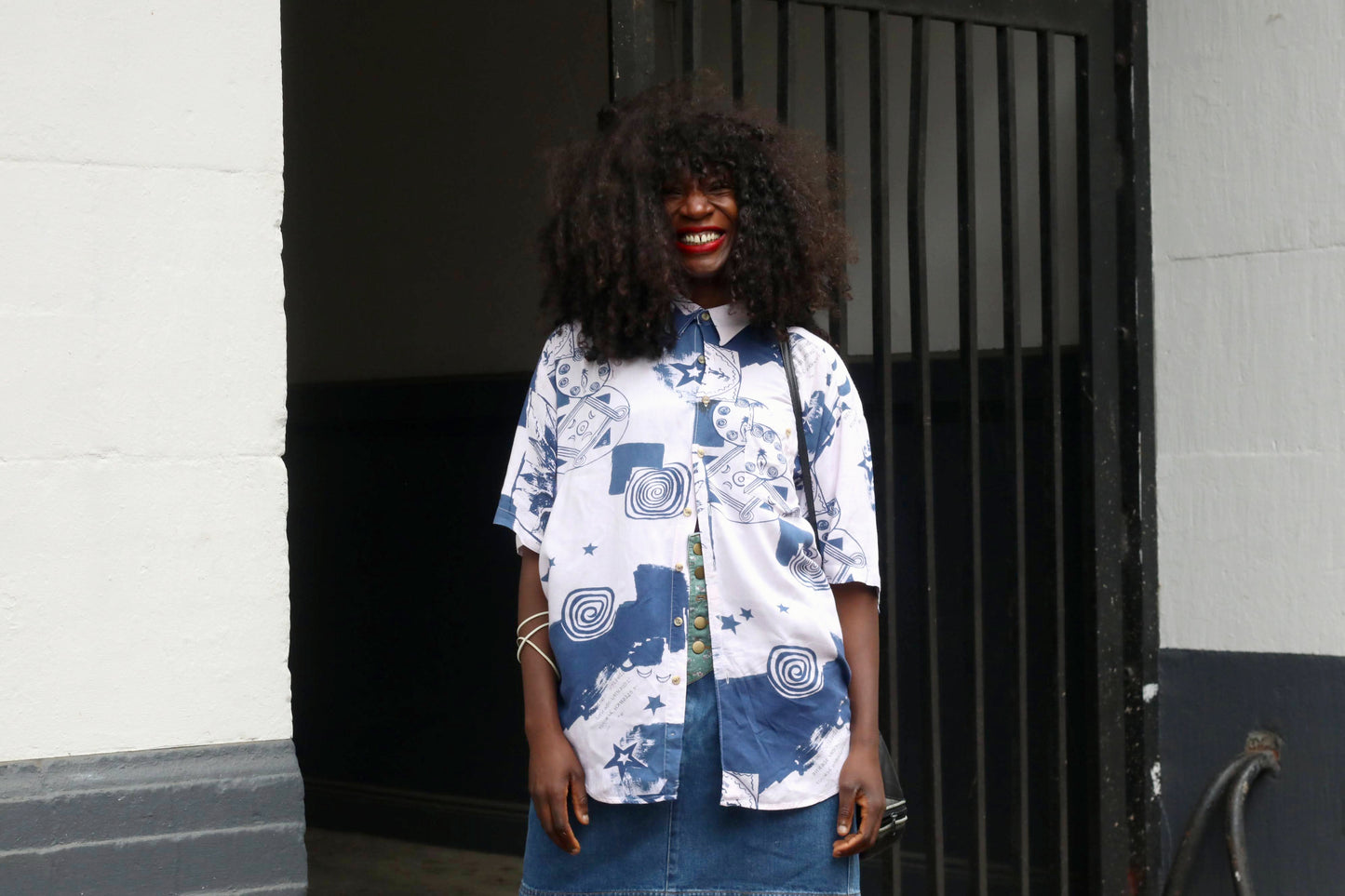 Vintage 90s Abstract Unisex Shirt S-M