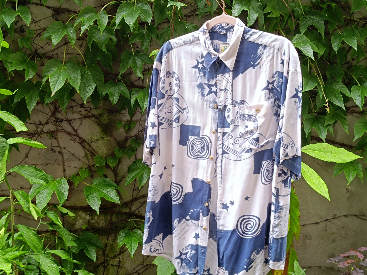 Vintage 90s Abstract Unisex Shirt S-M