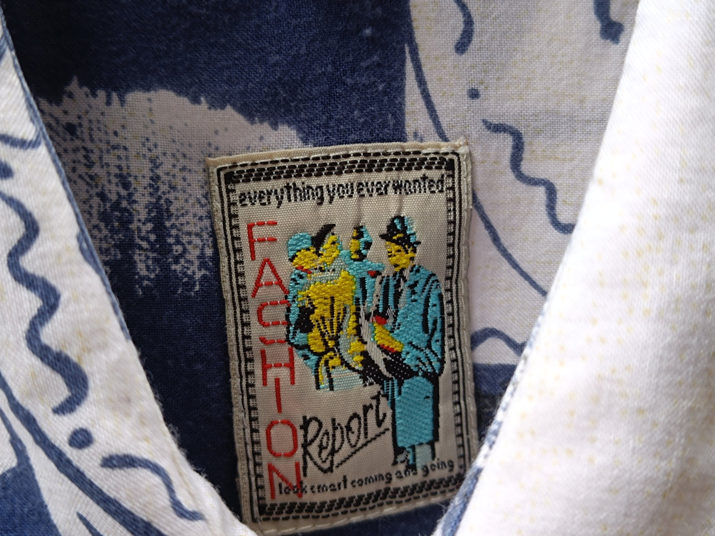 Vintage 90s Abstract Unisex Shirt S-M