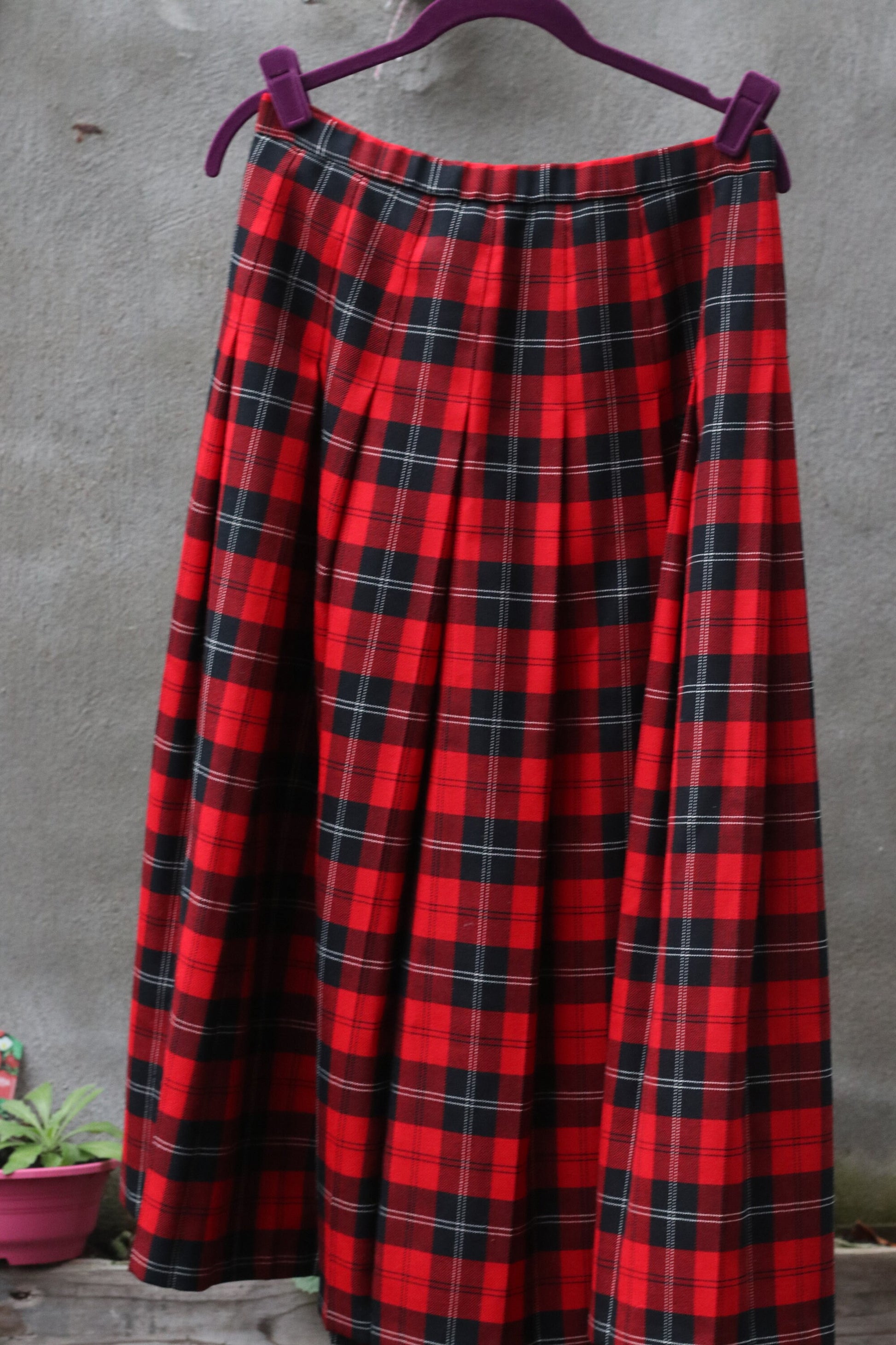 90s Pendleton Tartan Wool Skirt| Vintage Red and Black plaid skirt| Country chic preppy pleated skirt