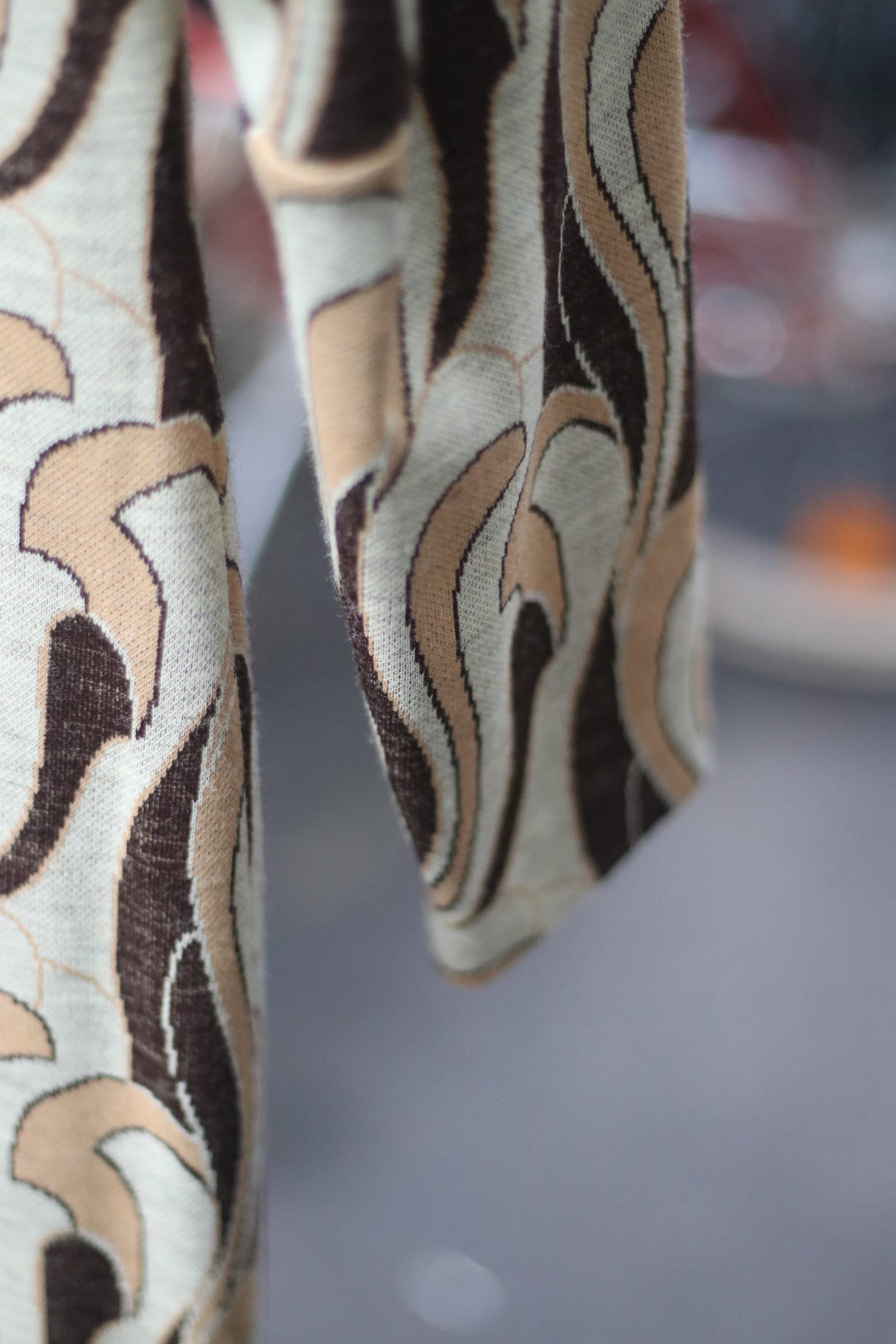 Retro Print Dress with swirly motif and midi A line silhouette| Feminine Vintage 70s Design in Brown