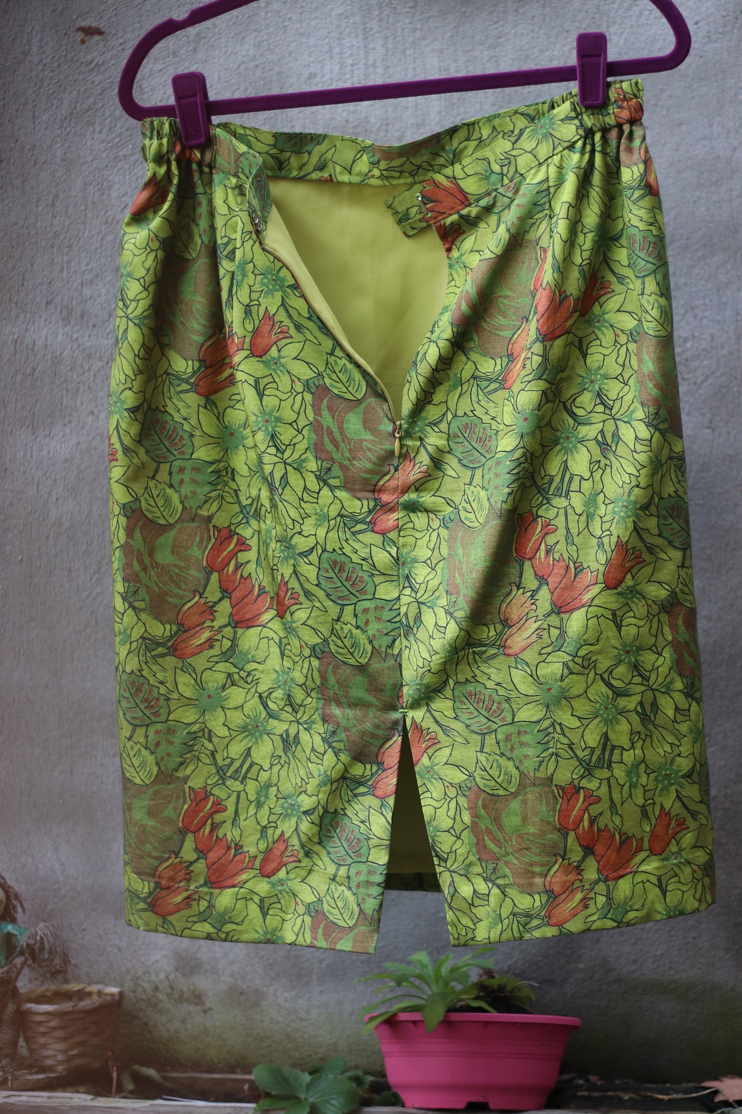 Vintage Handmade Green and Orange Floral Print Knee-Length Skirt Size Medium