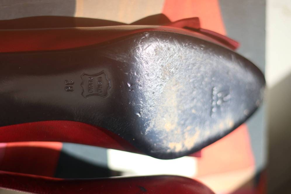 Vintage Red Bruno Magli Heels with Black Bow Size 38 office chic.