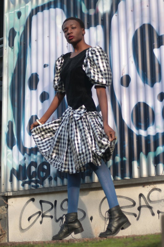 Vintage Black and White Drop Waist Checkered 80s Dress with open back Size Small