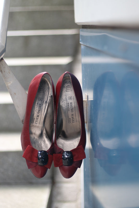 Vintage Red Bruno Magli Heels with Black Bow Size 38 office chic.