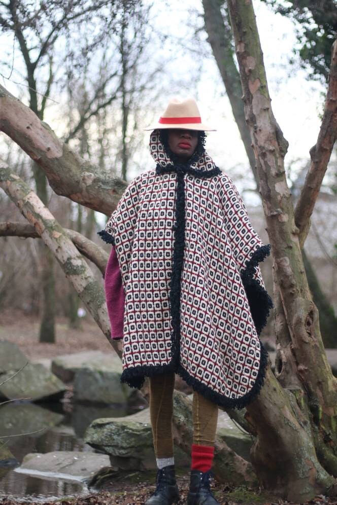 70s ethno chic poncho| Vintage winter cape with hood| Women's western-inspired county bohemian coat