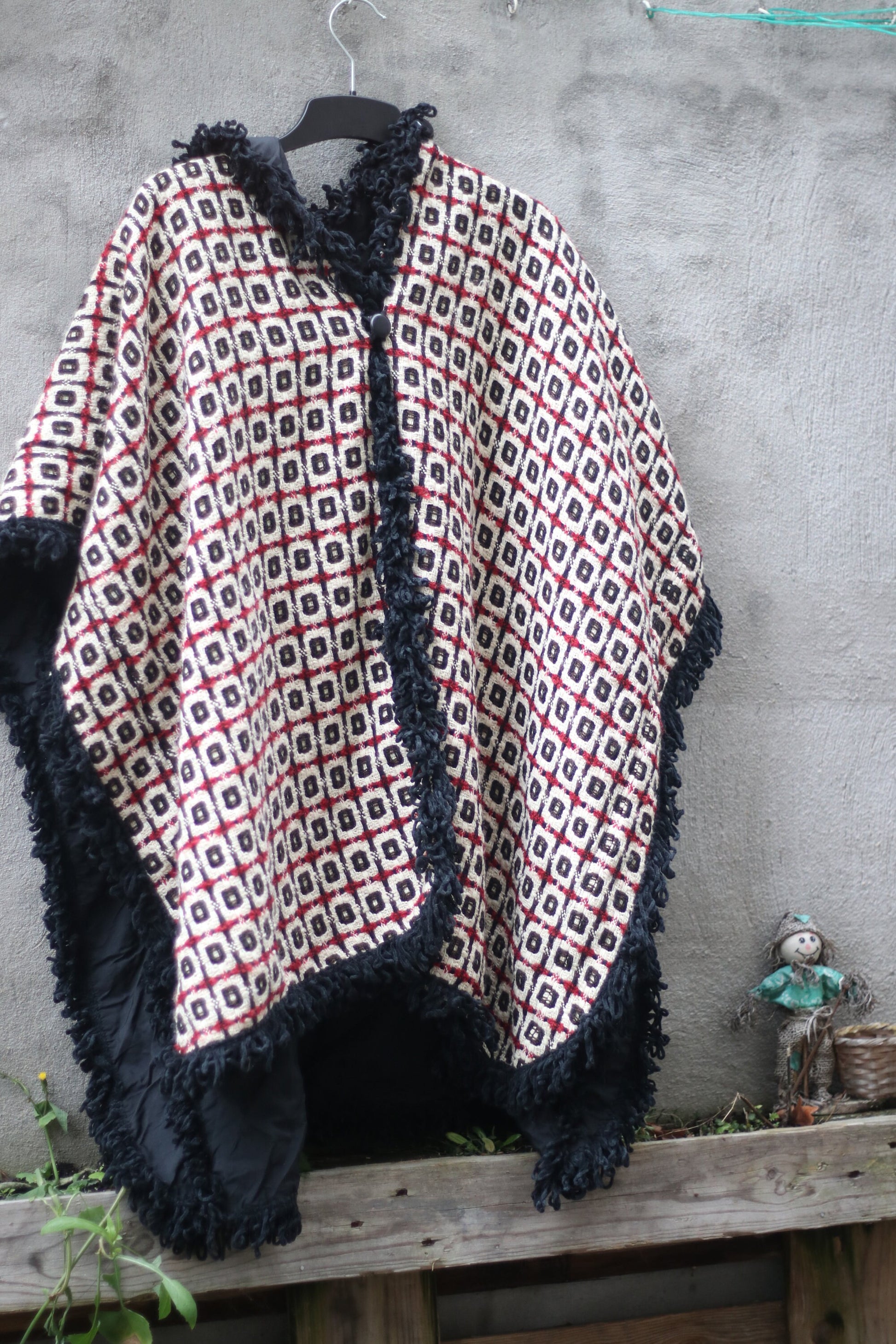 70s ethno chic poncho| Vintage winter cape with hood| Women's western-inspired county bohemian coat