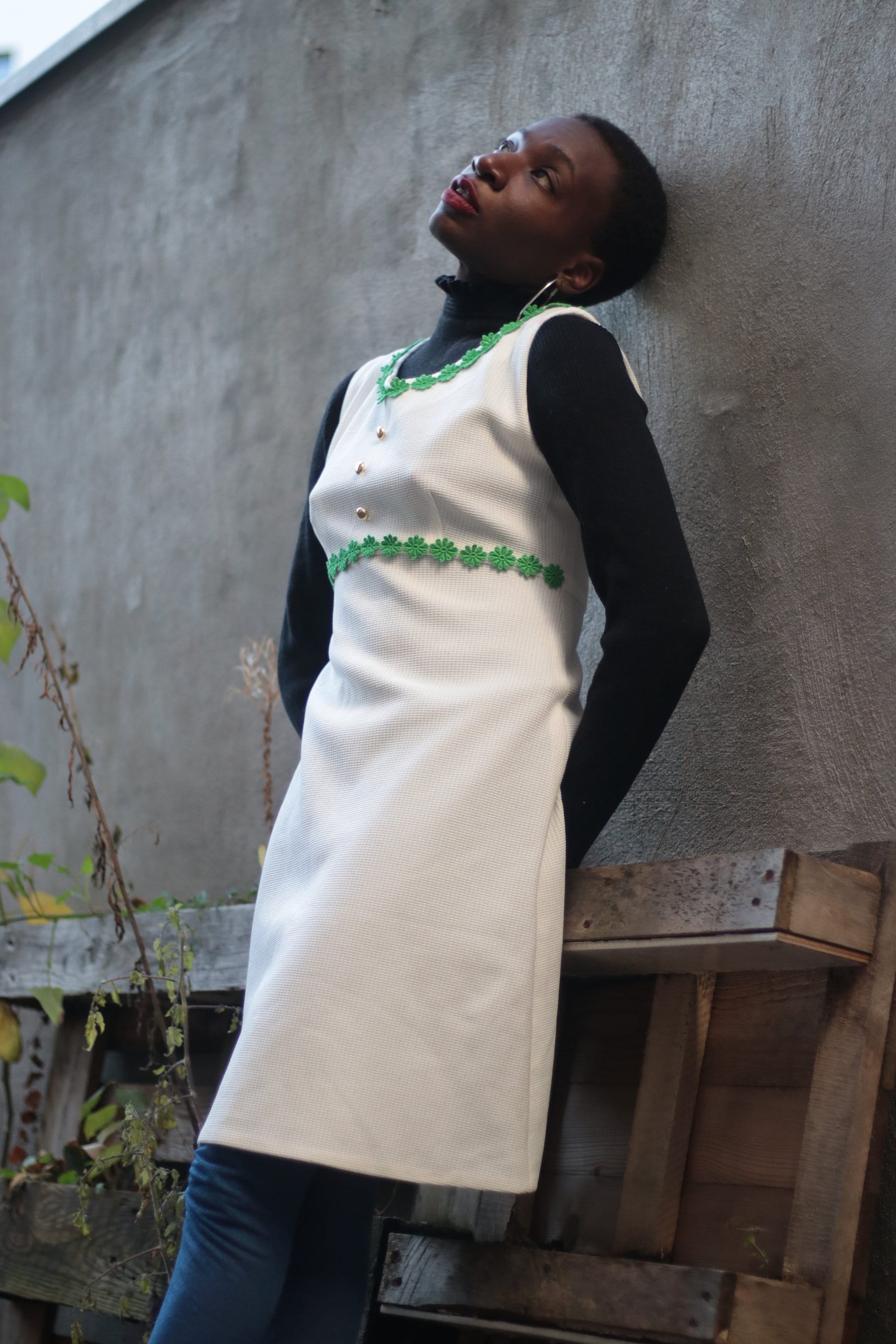 Vintage Handmade White A Line Sleeveless Dress with Green Floral Details Size Small