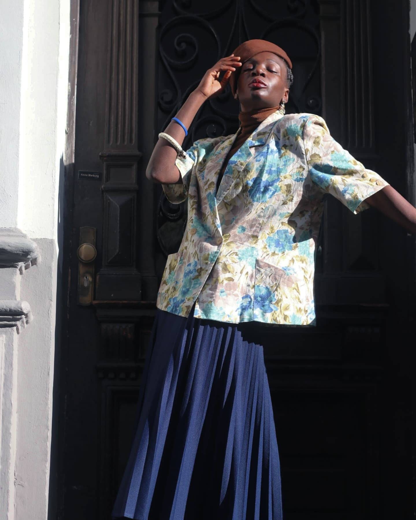 80s Christine Laure Floral Blazer Made in Paris| Vintage Floral Print Short Sleeved Light Blazer| Maximalist linen blend Summer shirt|