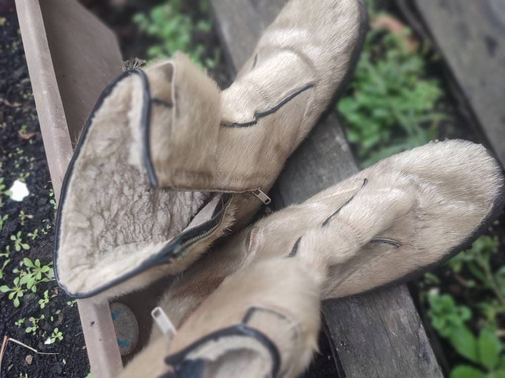 70s Fur Boots in light Grey | Vintage Olympia Schapuro Winter Boots Made In West Germany