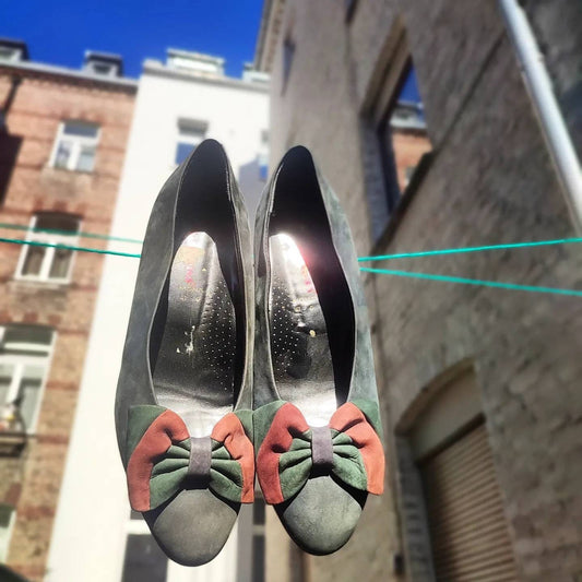 80s Leather Pumps with Bow| Vintage Statement Grey Heels