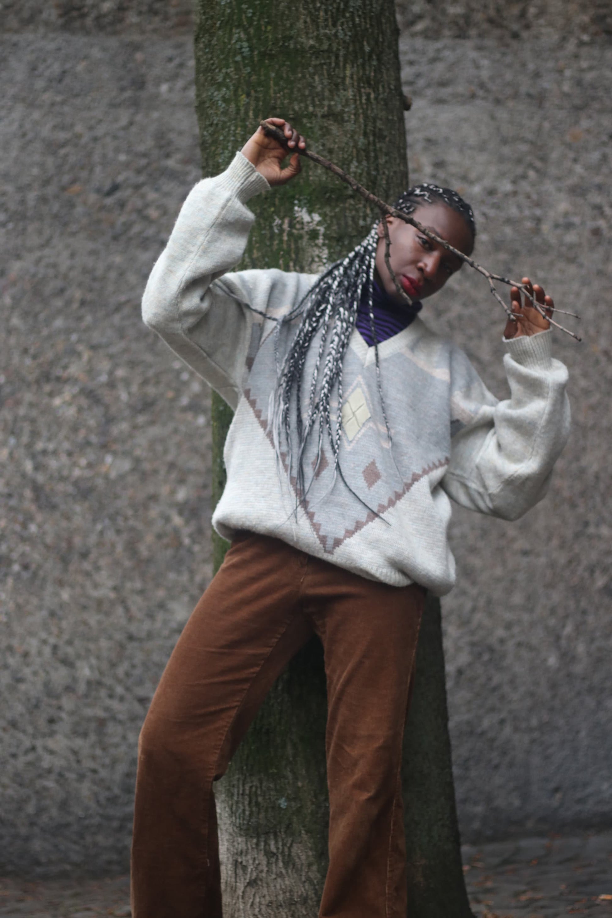 90s Grey Sweater| Vintage V neck Sweater with Abstract print| Maximalist Cozy long sleeve winter jumper