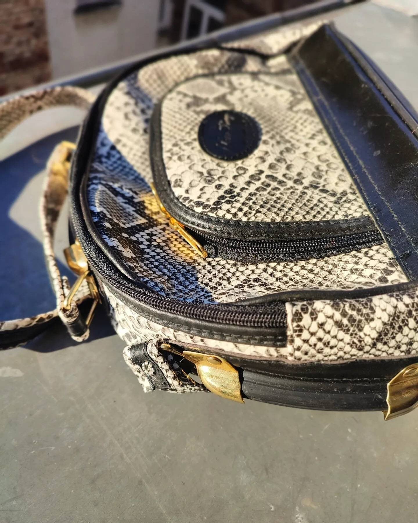 Vintage Animal Print Bag | Black shoulderbag | Minimalist monochrome design