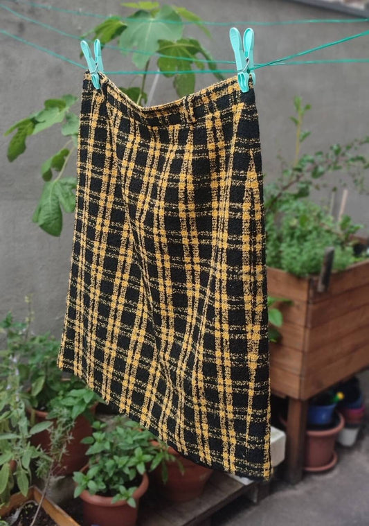 Vintage Checkered Skirt in Yellow and Black| Bouclé like Preppy Skirt Made in Italy