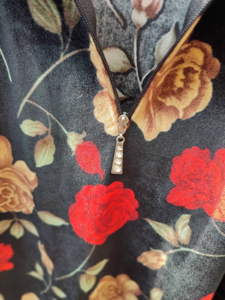 90s Floral Print Sweater| Vintage long sleeved sweatshirt with floral print and bling zipper streetwear