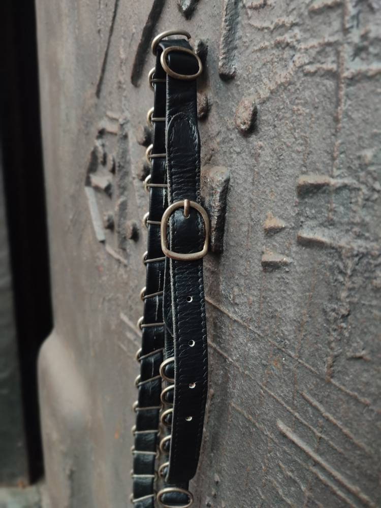 Vintage Black Skinny Belt| Y2K leather belt with statement details