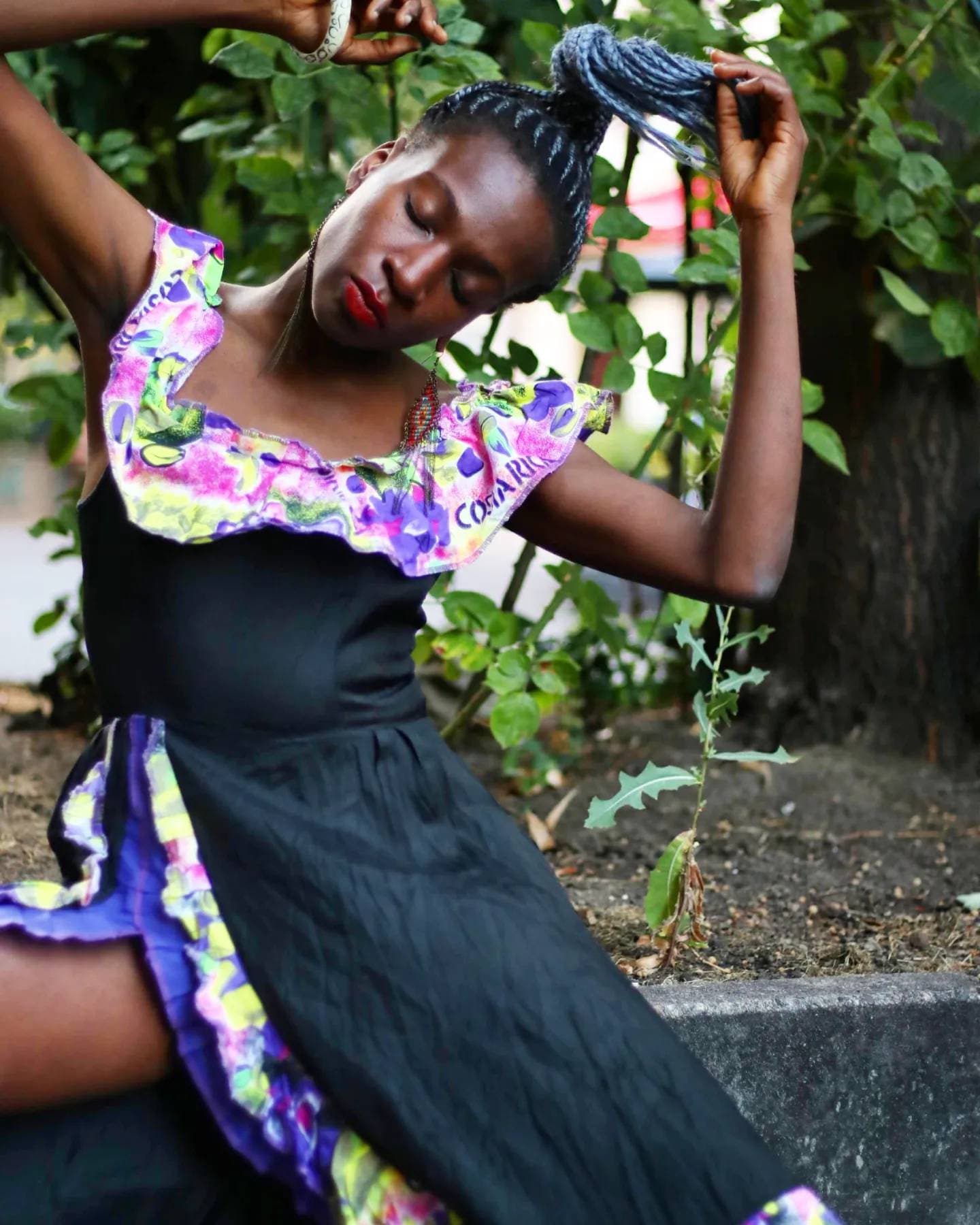 80s latin inspired dress| Vintage dress with frills and statement print