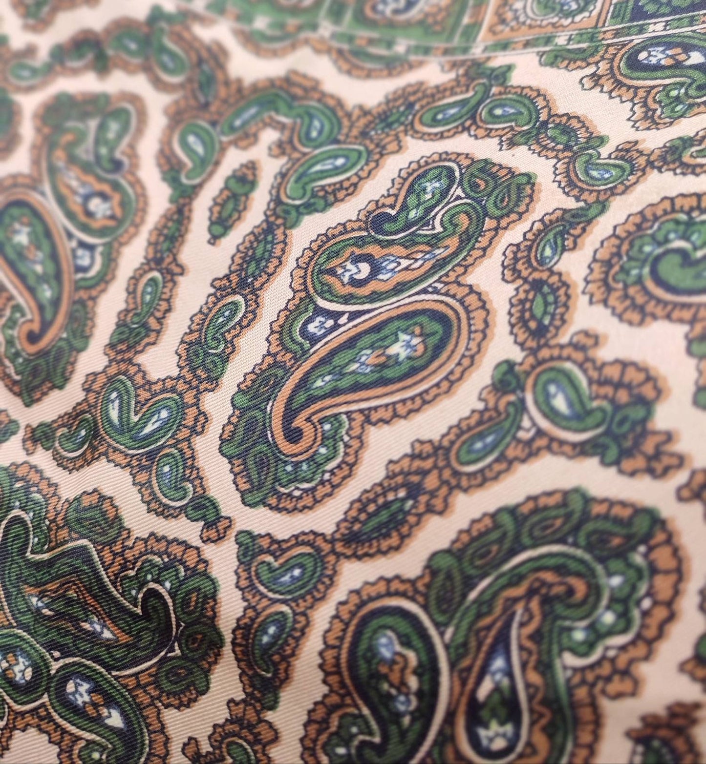 Vintage Tear Drop Print Retro Scarf