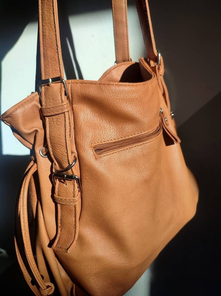 Vintage Alessandro Brown Leather Bag | 90s chic leather shoulder bag with statement cut out details | Minimalism