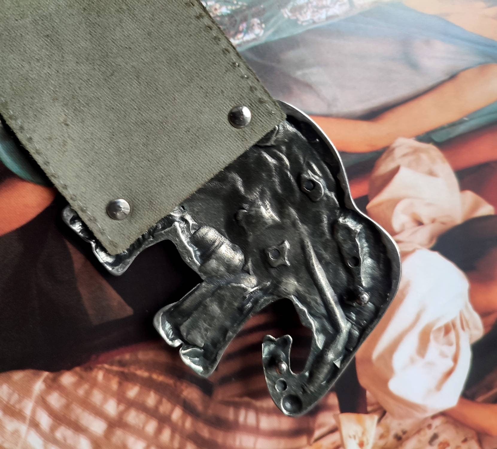Vintage Elephant Buckle Belt | 80s statement Black leather belt with silver like buckle