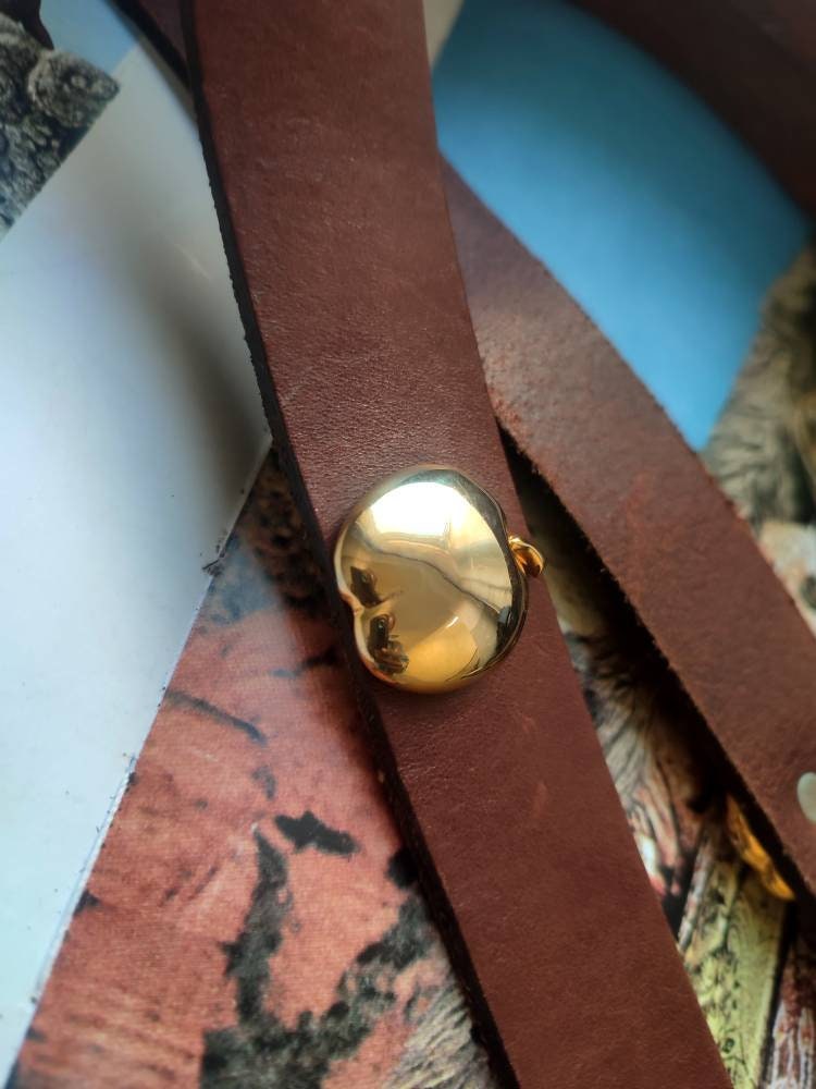 Vintage Leather belt with apple-shapped details| Quirky 90s brown belt with gold-colored studs