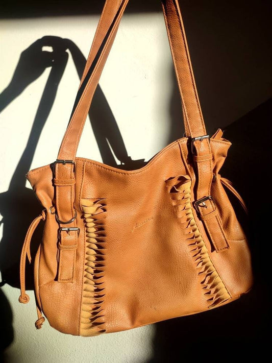Vintage Alessandro Brown Leather Bag | 90s chic leather shoulder bag with statement cut out details | Minimalism