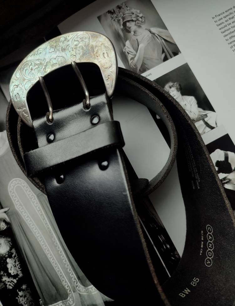 Vintage Canda for C&A leather belt with silver-colored buckle | 90s black belt with ornate floral buckle bohemian chic