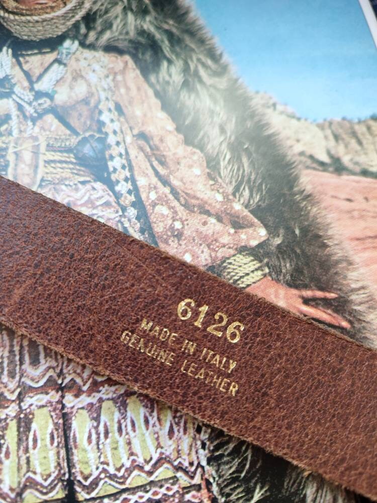 Vintage Leather belt with apple-shapped details| Quirky 90s brown belt with gold-colored studs